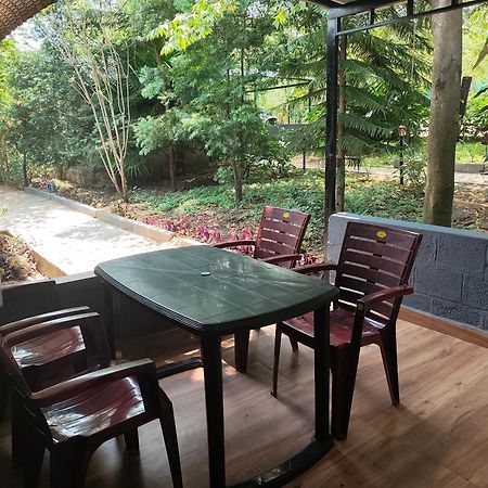 Green Hills Farm And Guest House 마시나구디 외부 사진
