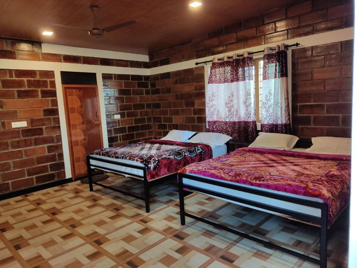 Green Hills Farm And Guest House 마시나구디 외부 사진