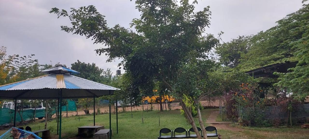Green Hills Farm And Guest House 마시나구디 외부 사진
