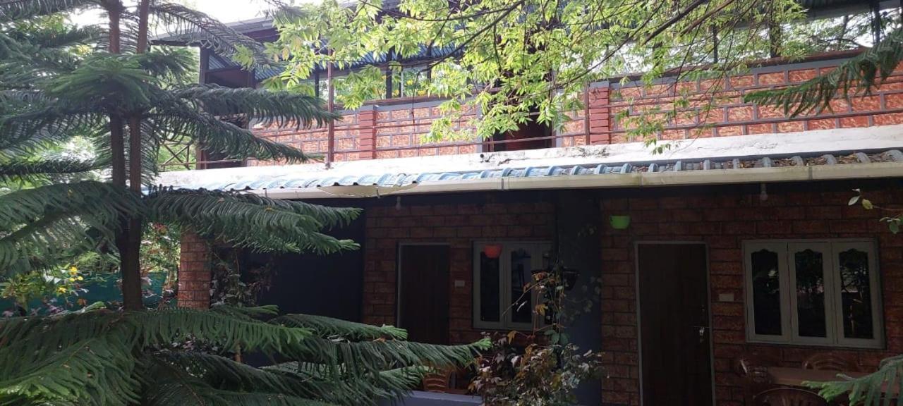 Green Hills Farm And Guest House 마시나구디 객실 사진